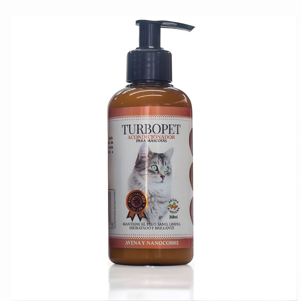 Acondicionador para Gatos TurboPet 250 ml con avena, aloe vera y nano cobre. Hidrata, suaviza y protege el pelaje con aroma a almendra.