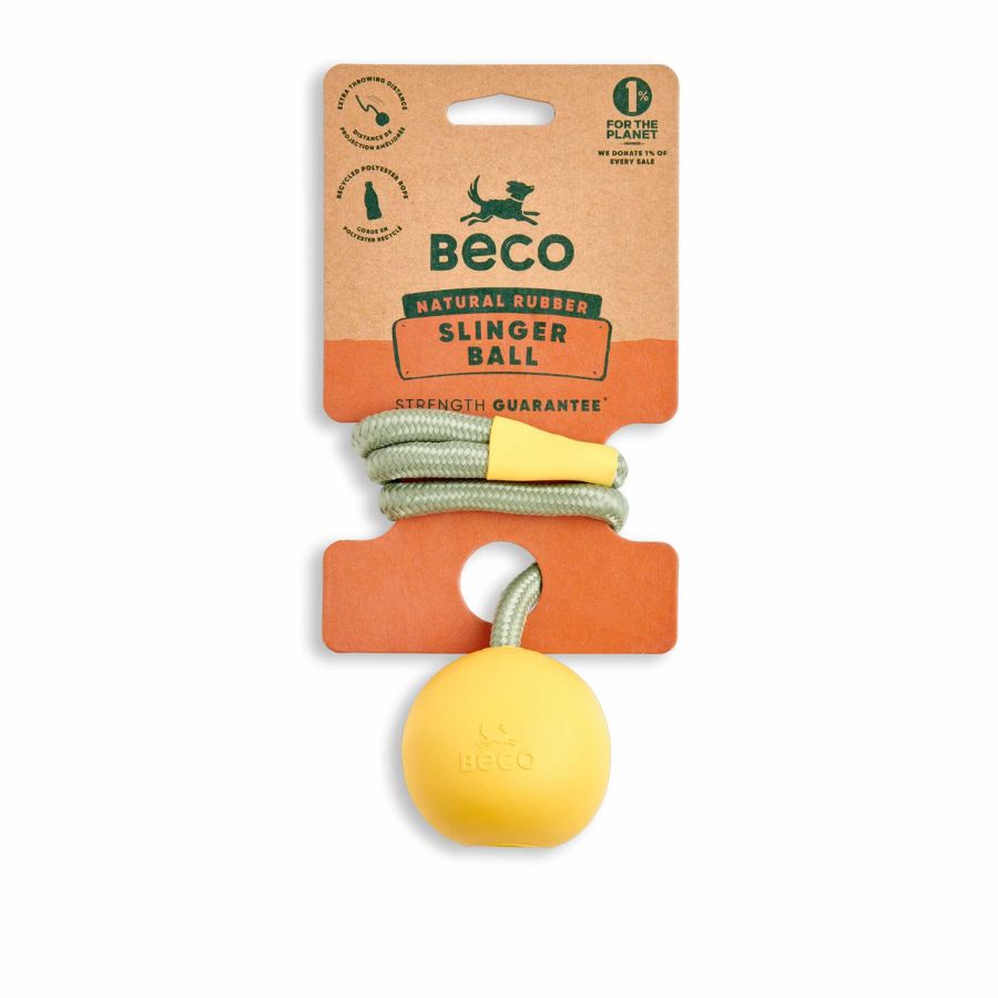 Pelota para Lanzar de Goma Natural Beco 🐾, con cuerda reciclada y aroma a vainilla. Resistente y perfecta para juegos interactivos. Colores amarillo y naranja.