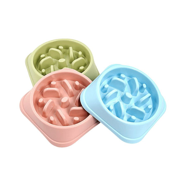 Plato de Alimentación Lenta, promueve una comida saludable y previene problemas digestivos en tu mascota. Diseño antideslizante, duradero y fácil de limpiar.