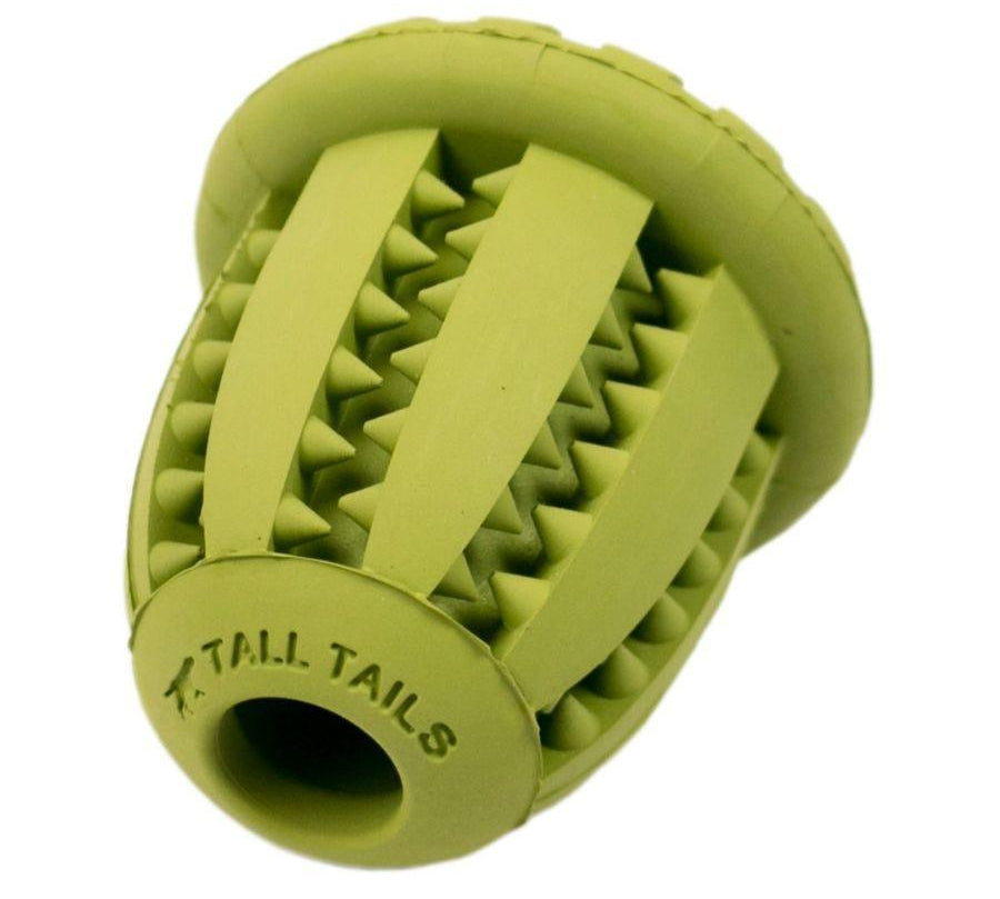 Bellota de Goma Natural 🐾, juguete de caucho para perros de hasta 11 kg, con rebote impredecible y surcos para higiene dental. Ideal para juegos interactivos.