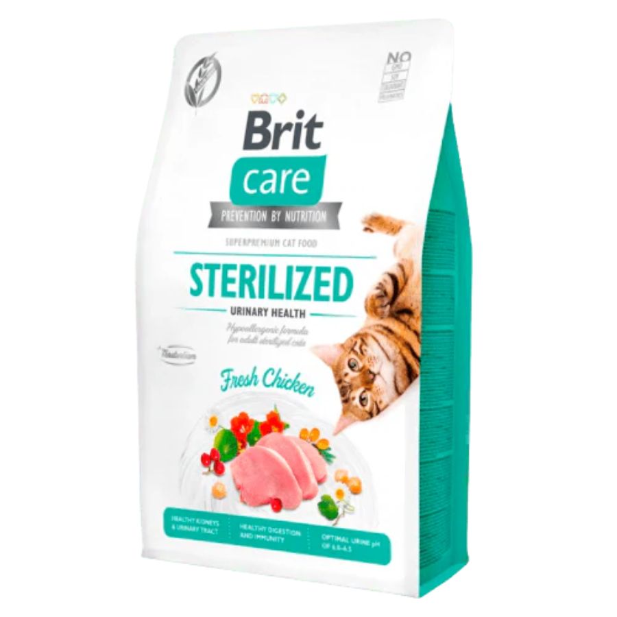 Brit Care Gato Sterilized Urinary 2KG 🐾, alimento sin cereales para gatos esterilizados que protege el tracto urinario y fortalece la inmunidad.