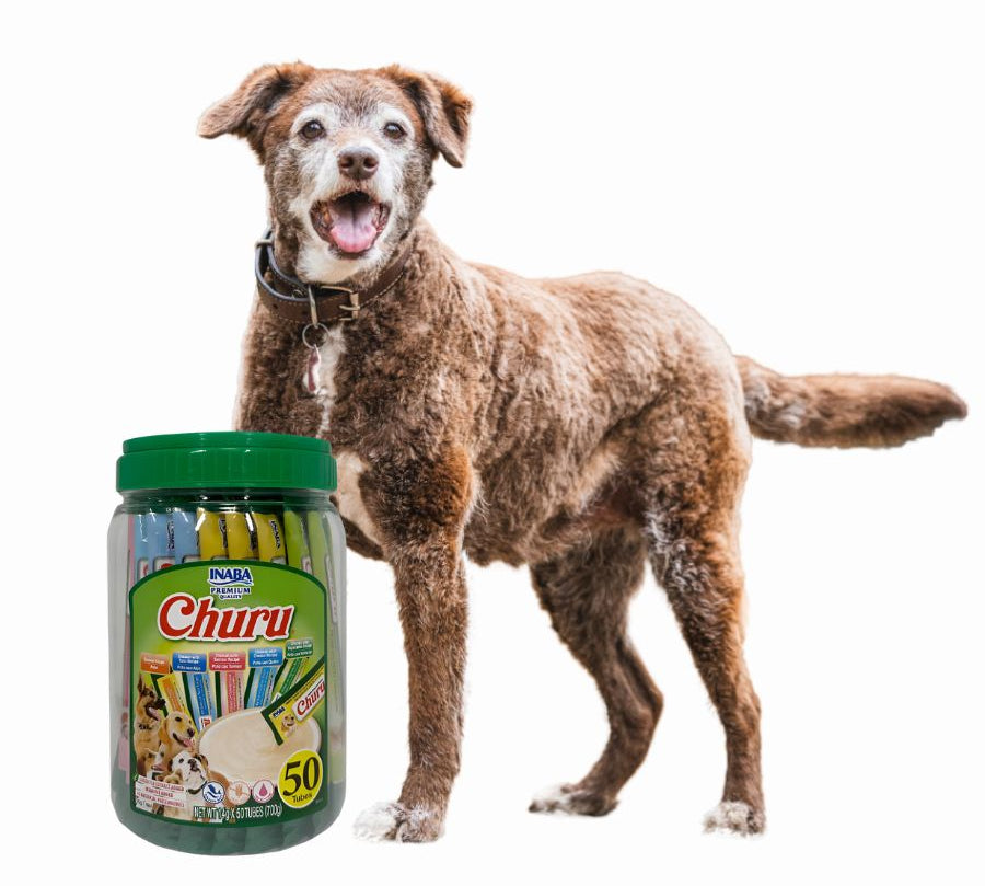 Snack Húmedo Para Perro Churu 50 Tubos Pollo Variedades, bajo en calorías y con ingredientes naturales. Ideal como premio, topping o hidratante diario.
