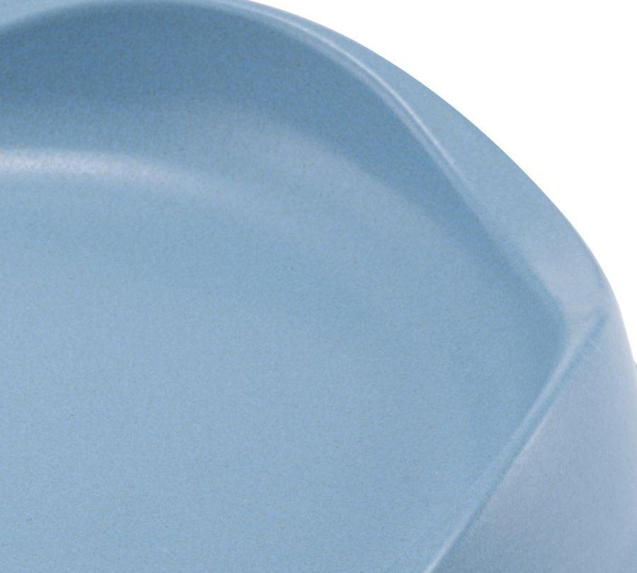 Beco Bowl Gato Azúl, comedero ecológico con bordes bajos y base antideslizante. Hecho de bambú reciclado y cáscara de arroz, seguro y cómodo para tu gato.
