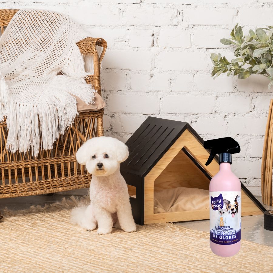 Eliminador de Olores Fuchi Chao con Dispensador 700 ml elimina los malos olores de manera efectiva y segura. Un ambiente fresco y limpio para tus mascotas