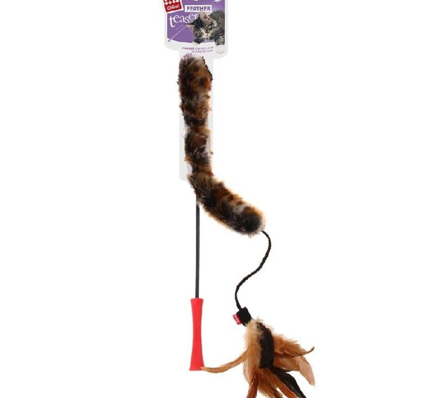 Gigwi Varita Felpa y Plumas para Gatos juguete interactivo que estimula el instinto de caza con plumas naturales y varita flexible para juegos activos.