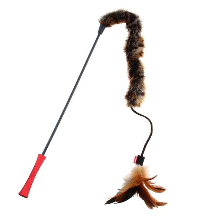 Gigwi Varita Felpa y Plumas para Gatos juguete interactivo que estimula el instinto de caza con plumas naturales y varita flexible para juegos activos.