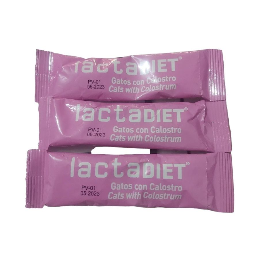 Lactadiet Gato Sobre proporciona nutrición completa con calostro, vitaminas y Omega 3, ideal para gatitos recién nacidos hasta el destete. B-Pets
