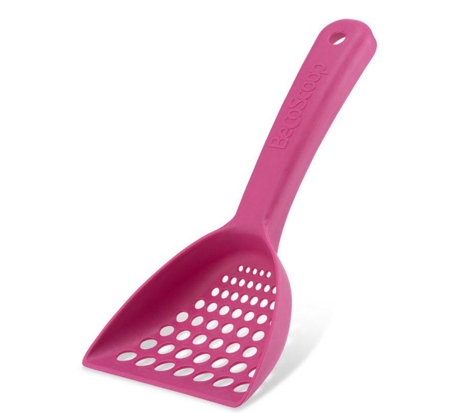 Pala Arenero Beco Rosado, hecha de materiales renovables como bambú y cáscara de arroz. Resistente, duradera y fácil de limpiar, ideal para el arenero de tu gato.