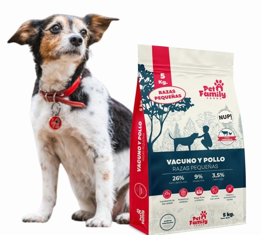 PetFamily Foods Raza Pequeña 5kg, un alimento completo y balanceado para perros adultos de razas pequeñas. Con proteína animal y probióticos para una nutrición excepcional.
