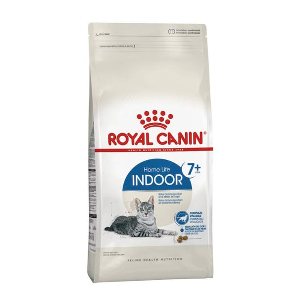 Royal Canin Indoor 7+: Alimento seco para gatos mayores de 7 años que viven en interiores. Enriquecido para un envejecimiento saludable, reduce olores y cantidad de heces, y mantiene la salud renal y urinaria.