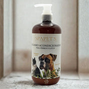 SpaPets Bálsamo Acondicionador para Perros y Gatos 250ml hidrata, desenreda y deja el pelaje suave, brillante y fácil de peinar. Ideal para uso frecuente.
