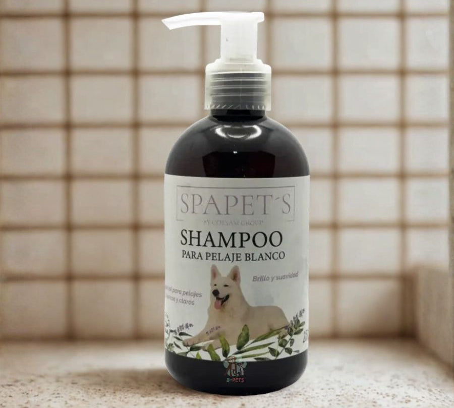 SpaPets Shampoo para Perros con Pelaje Blanco ilumina, limpia y elimina tonos amarillentos. Ideal para pelajes blancos o claros. Fragancia suave de lavanda.