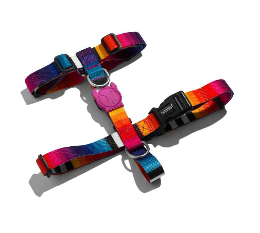 Zee Dog Prisma H-Harness: Arnés en forma de H para perros, ligero y ajustable. 🐕 Fabricado en poliéster suave, con sistema de bloqueo seguro y diseño vibrante.