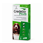 Caja de Credelio Plus para perros de más de 11 a 22 kg en vista tres cuartos, con frente y costado del envase