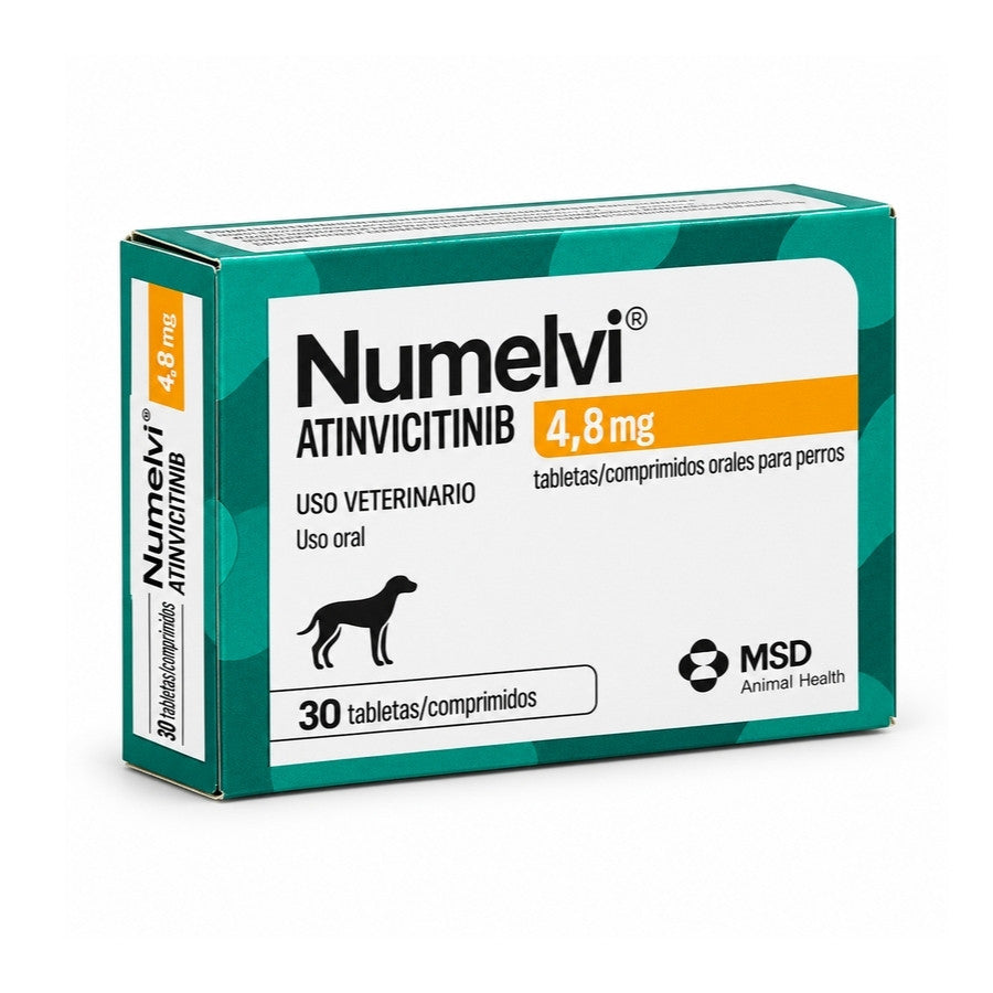 Caja de Numelvi 4,8 mg en vista lateral en ángulo, con la franja naranja de concentración y el principio activo visibles