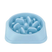 Plato de Alimentación Lenta, promueve una comida saludable y previene problemas digestivos en tu mascota. Diseño antideslizante, duradero y fácil de limpiar.