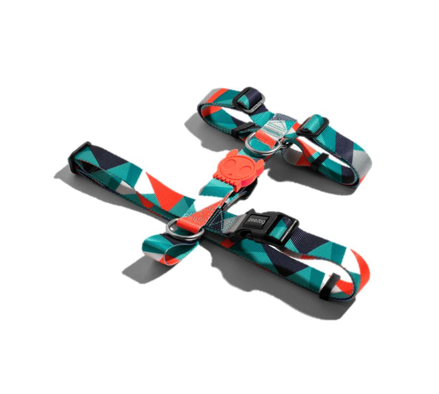 Zee Dog Ella H-Harness: Arnés en forma de H para perros, ligero y ajustable. 🐕 Fabricado en poliéster suave, con sistema de bloqueo seguro y diseño vibrante.